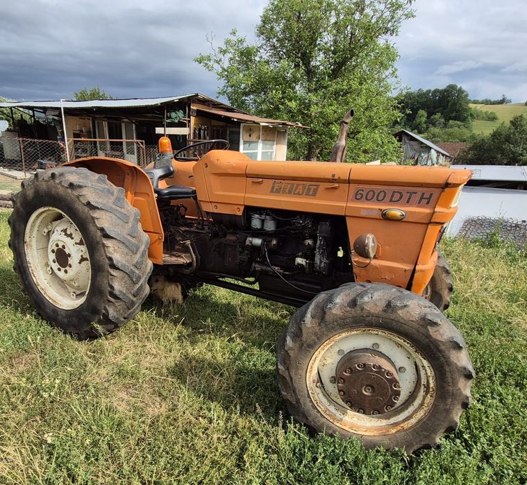 Vând Tractor FIAT!!