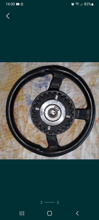 BMW E30 Ursuleț - volan MOMO