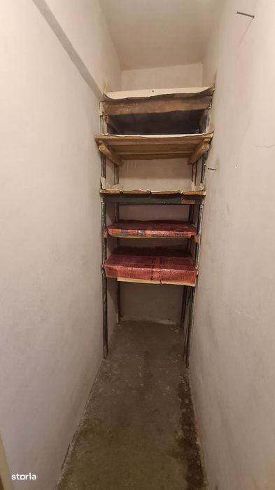 Apartament cu 2 camere de vânzare în Curtea de Argeș.