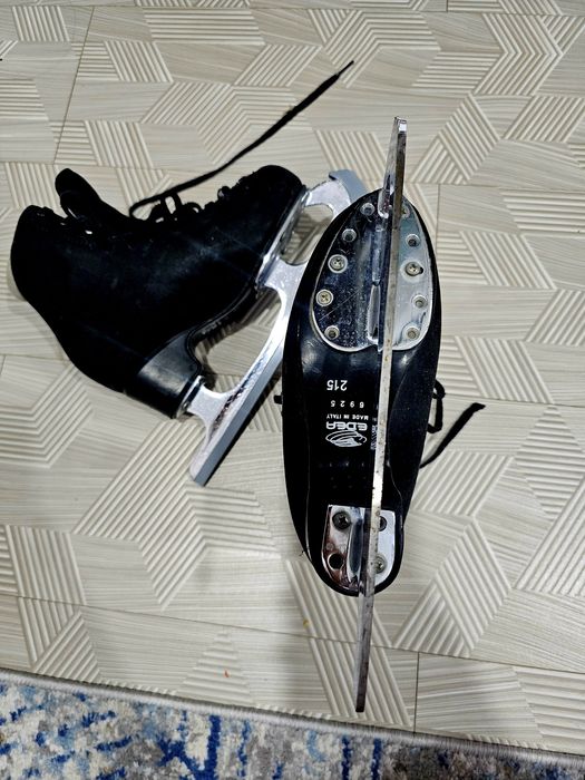 Срочно продаются коньки