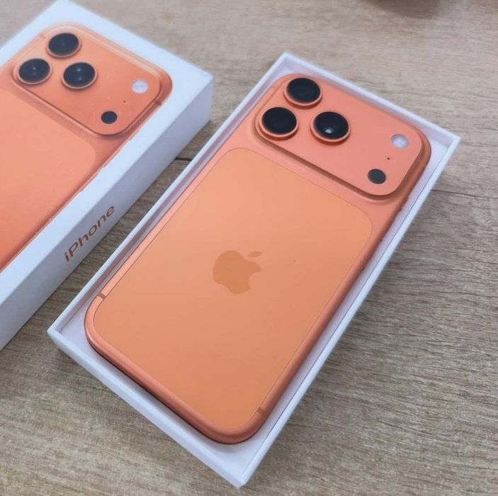 Iphone 17 Pro orange