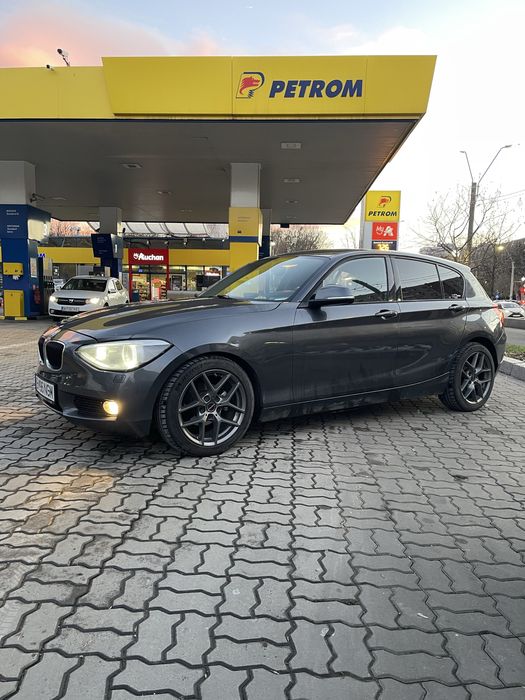 Vand BMW Seria 1 f20 1.6i 2011 automat