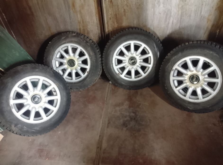 Продам комплект колес