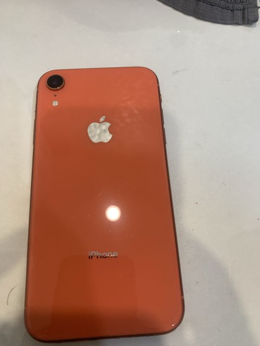 Продам  Iphone XR 128гб в отличном состоянии