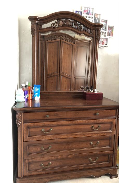 Мебель для спальни и люстры