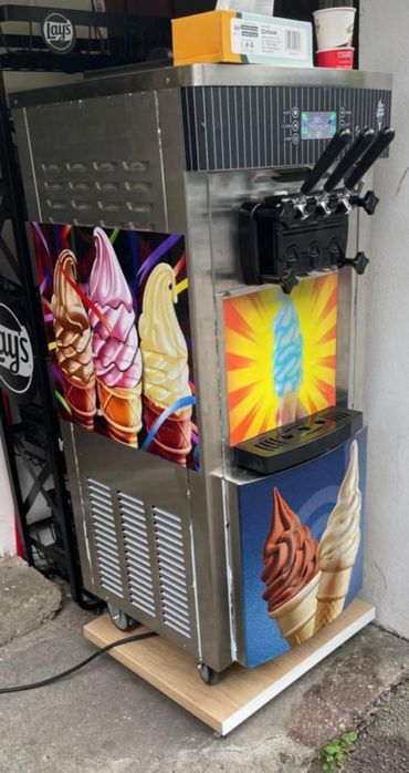 Inchiriez masina de inghetata profesionala