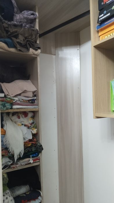 Продаётся угловой шкаф