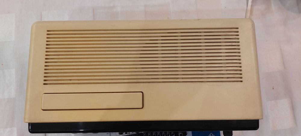 Радио часовник Telefunken