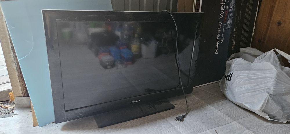 Телевизор SONY 82см