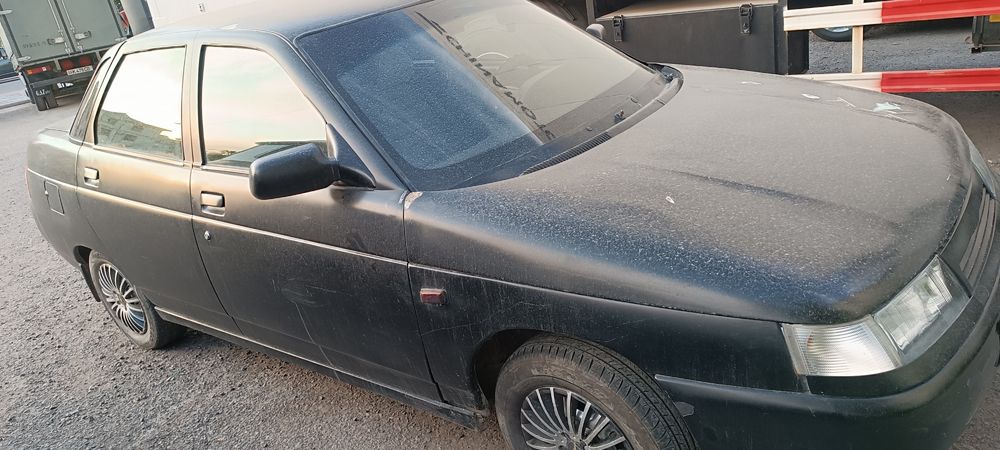 Лада 2110сотилади