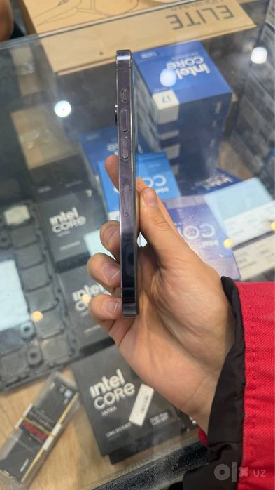 Iphone 14pro 256 .ekran bn batereyaga oshibka bor