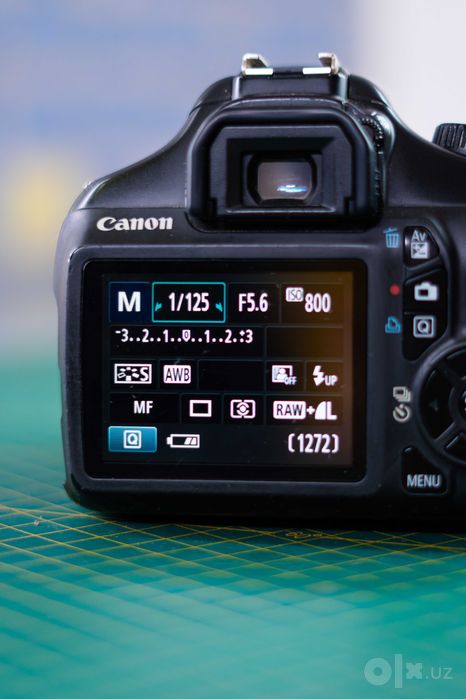 Зеркальная Камера Canon EOS 1100D; б\у