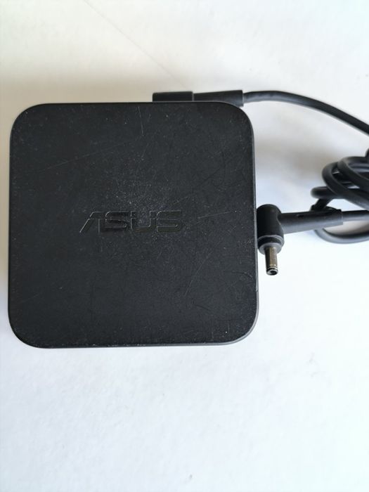 Зарядно за лаптоп Asus 90W букса 4.5*3.0 mm