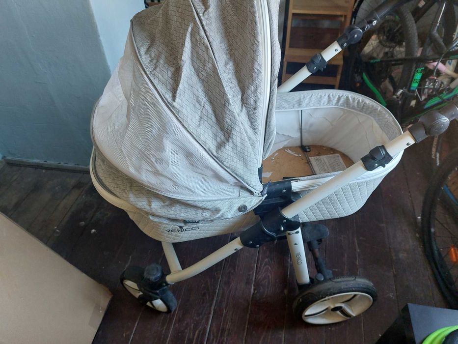 Carucior pentru copii Venicci 3 in 1