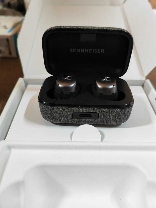 Casti In-Ear Sennheiser Momentum True Wireless 3, Bluetooth, Microfon, Black Graphite