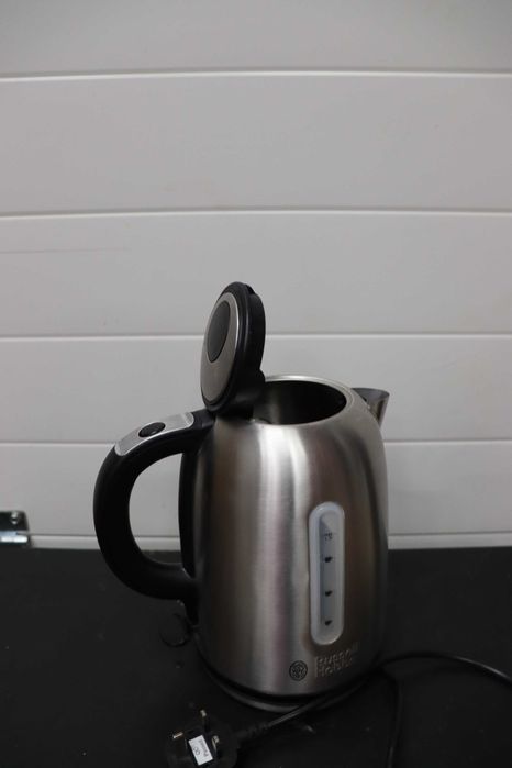 Russell Hobbs  безжична кана от неръждаема стомана,1.7л, 3kW,UK щепсел