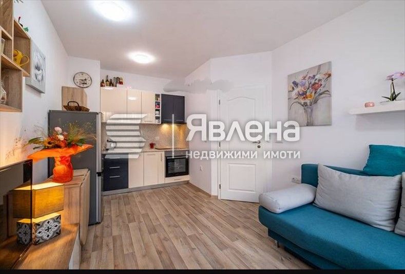 Дава се под наем Двустаен апартамент в Варна, Бриз - 63 кв.м за 650 € - Снимка #1