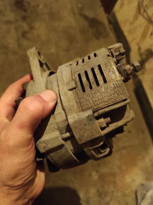 Alternator Dacia  perfect funcțional