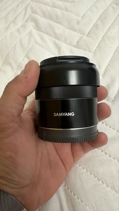 Samyang 45mm за Сони