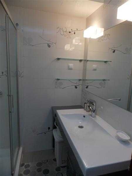 Дава се под наем Двустаен апартамент в Бургас, Лазур - 57 кв.м за 219.3 € - Снимка #1