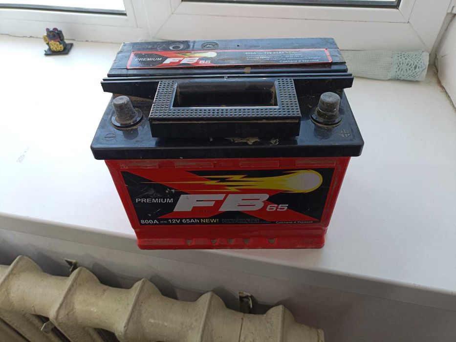 Продам автомобильный аккумулятор