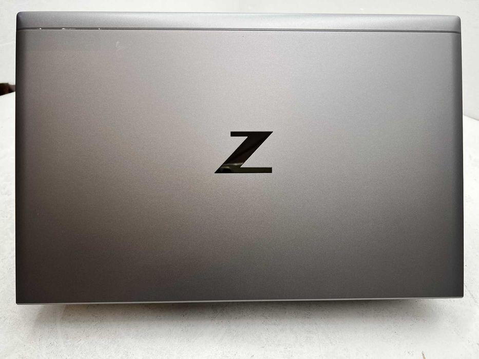 Реновиран лаптоп HP Zbook Firefly 15 G8 i7-1185G7 32GB 510GB T500 4GB