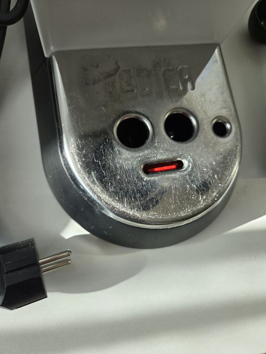 Кафемашина Delonghi Dedica