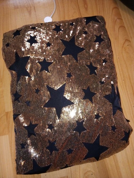 Ткань трикотаж с паетками отрез 3 м, атлас сиреневый отрез 10 м, клетк