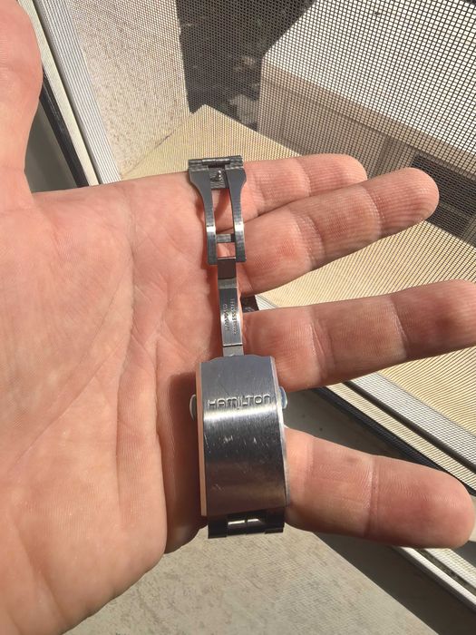 Часовник hamilton KHAKI