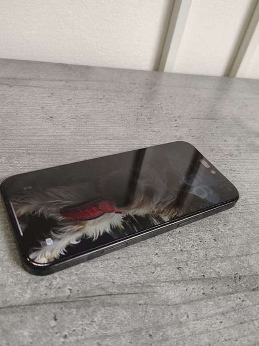 Vand iPhone 16 Pro Max 256GB Black Titanium Baterie 94% + Huse Mobilfox și accesorii