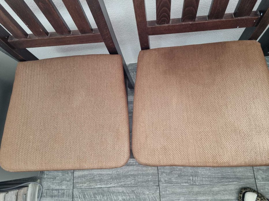 Трапезни столове