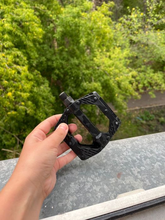 Продам педали 2 штуки б/у