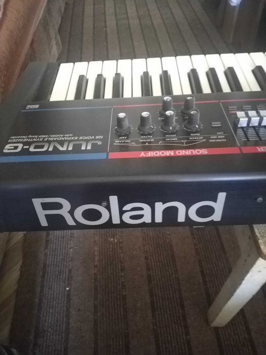" Roland "  япония