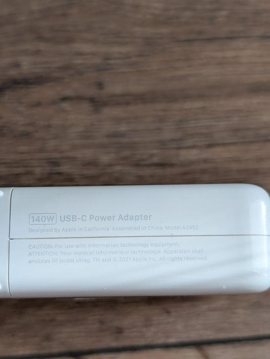 140W Apple зарядно