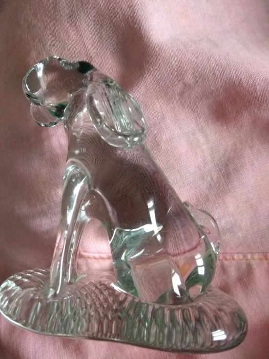 Продается статуэтка собачка