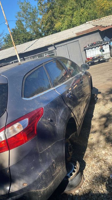 Dezmembrez Ford Focus 3 1.6 B an 2014