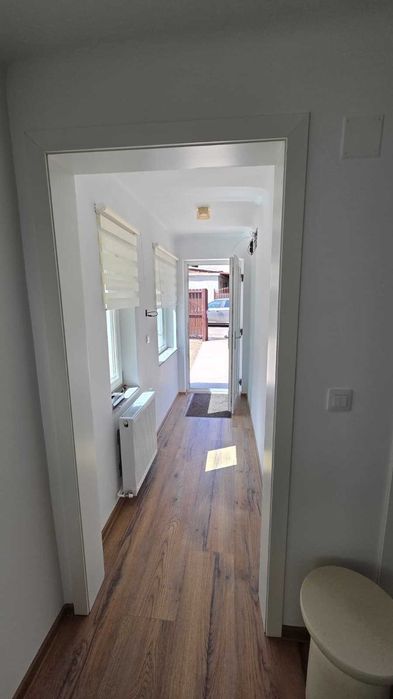 Casa si curte amenajate comerical pentru birouri