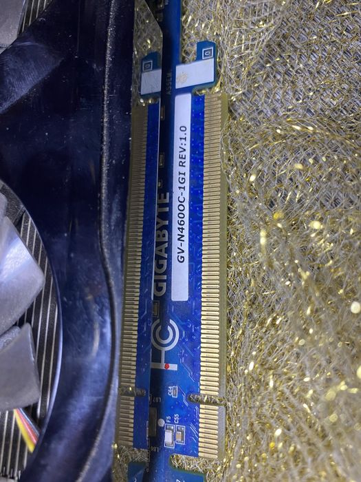 Placă video Gigabyte GTX 460 OC – 1GB VRAM, 256-bit