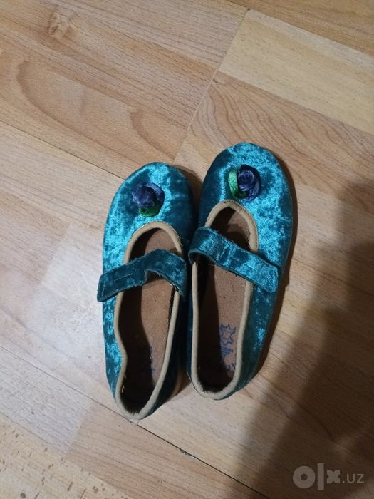 Продам туфельки на девочку