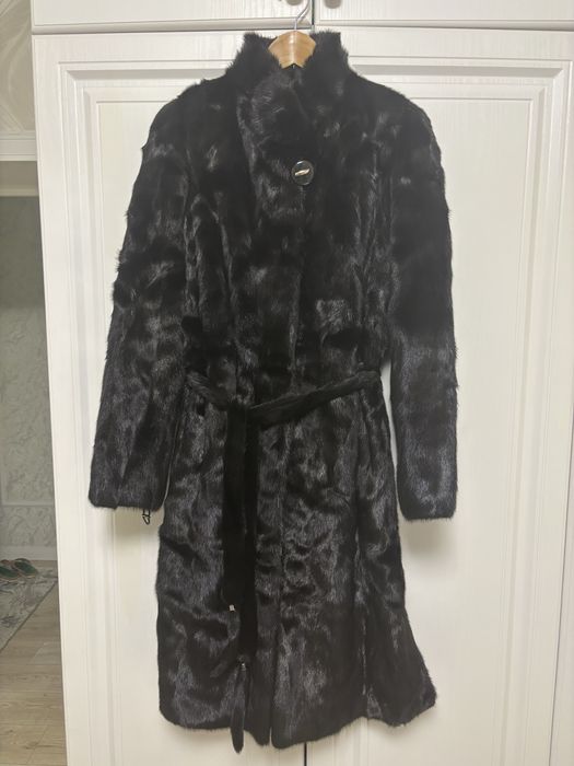 Продается норковая шуба черный бриллиант