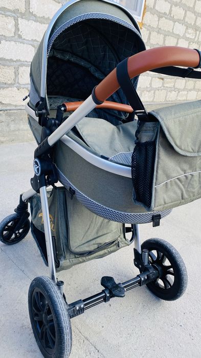 Коляска в хорошем состоянии