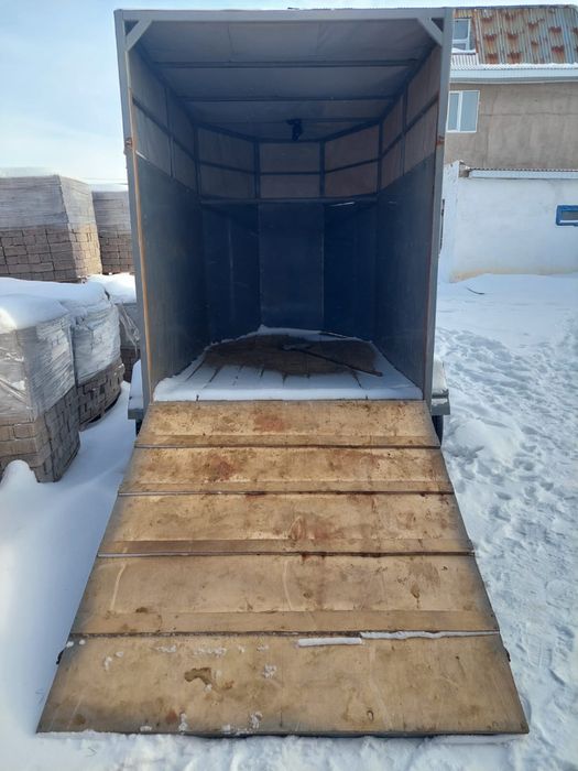 Продается коневозка, новая