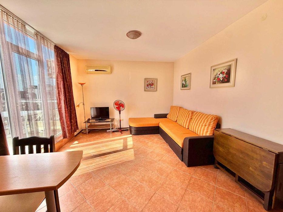 Продава се Двустаен апартамент в к.к. Слънчев бряг - 78 кв.м за 477 €/кв.м - Снимка #2