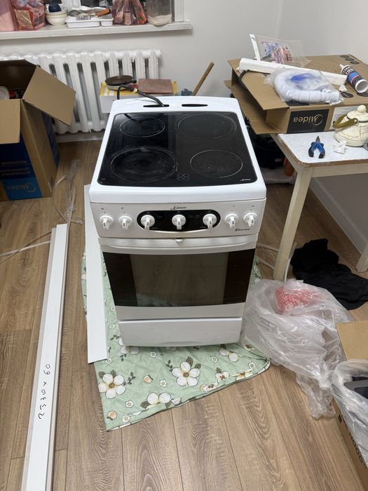Продам электрическую плиту