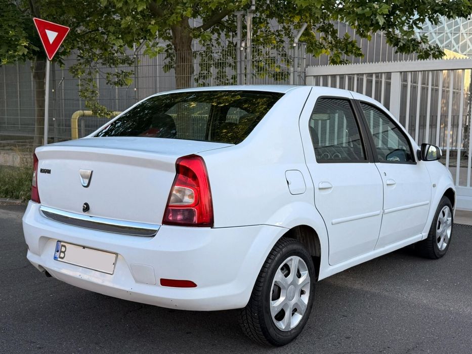 Dacia Logan 1.5 DCI laureat an 2011