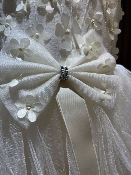 Детска рокля шита по поръчка