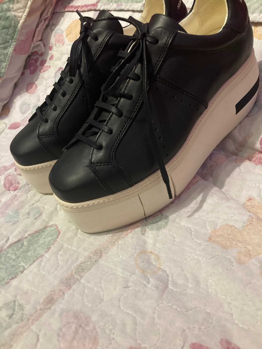 Сникърси "MANUEL BARCELÓ" с дебела платформа