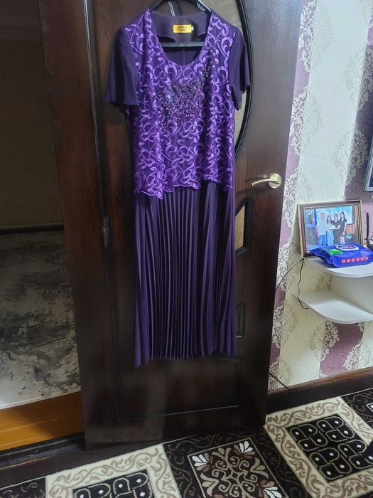 Вечерние платья в отличном состоянии