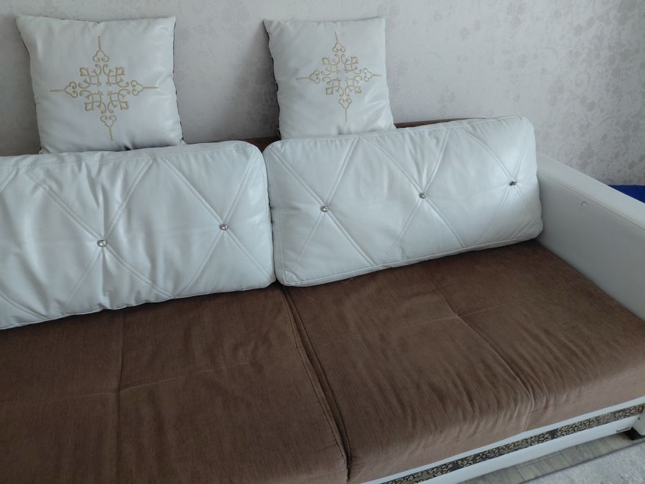 Продается мягкий диван