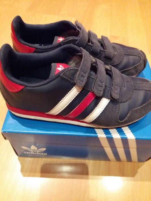 Маратонки Adidas
